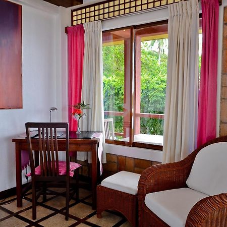 Punta Bulata White Beach Resort & Spa Cauayan  Стая снимка