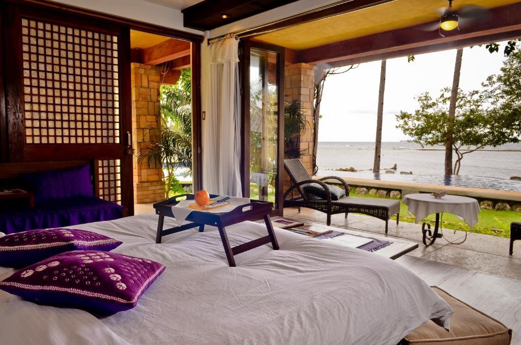 Punta Bulata White Beach Resort & Spa Cauayan  Стая снимка
