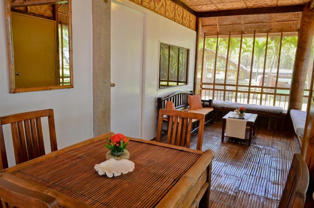 Punta Bulata White Beach Resort & Spa Cauayan  Стая снимка